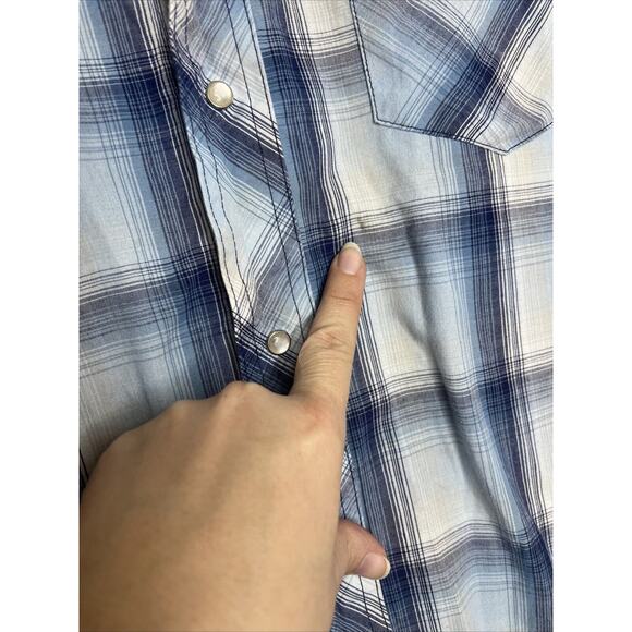 Wrangler Men’s Western Button Up Shirt Medium Plaid Pearl Snap Rodeo Cowboy - Picture 3 of 8